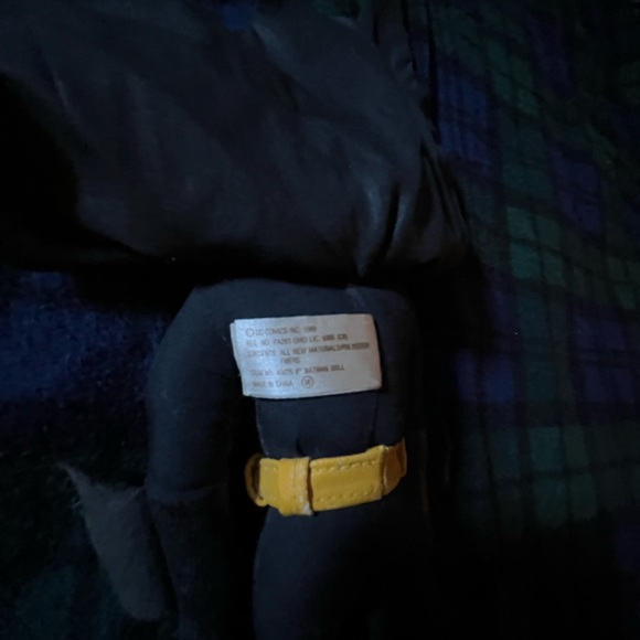 Collectors Batman ‘89 Converse + Toy - Picture 11 of 13